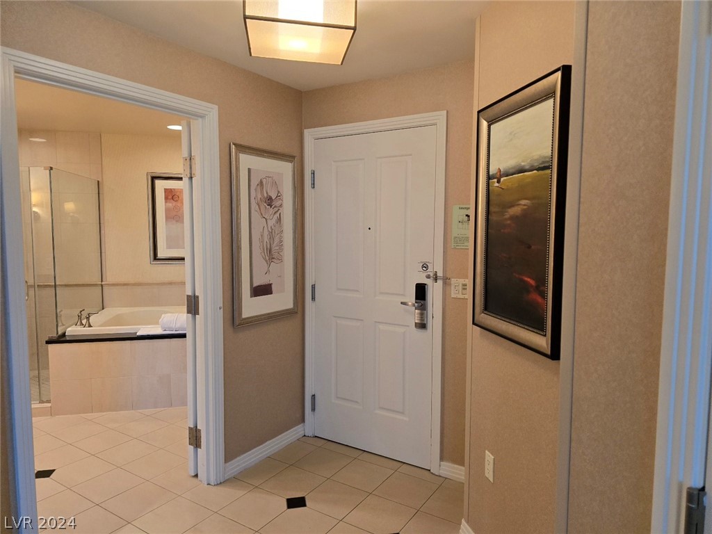 135 East Harmon Avenue 2807