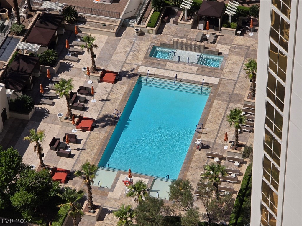 135 East Harmon Avenue 2807