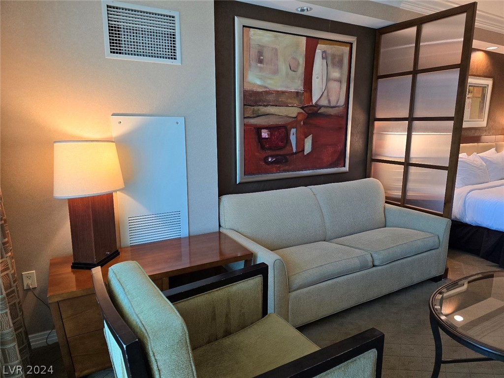 135 East Harmon Avenue 2807