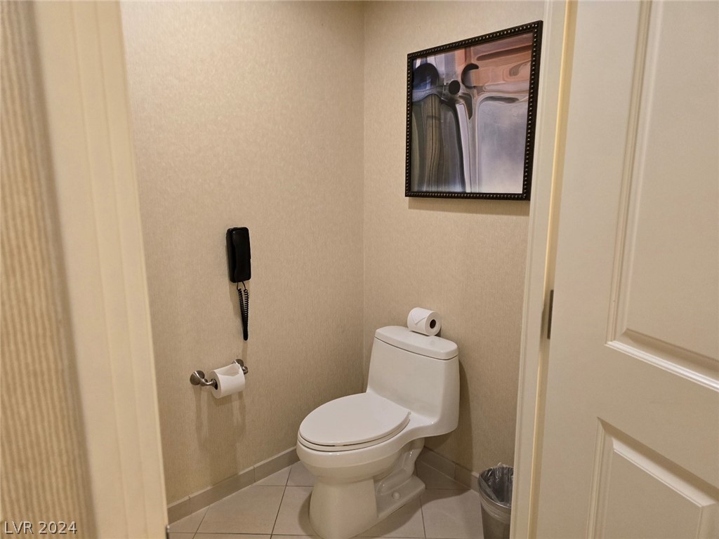 135 East Harmon Avenue 2807