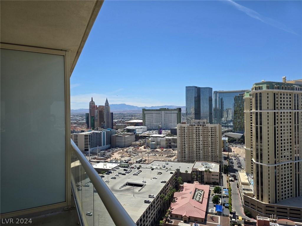 135 East Harmon Avenue 2807