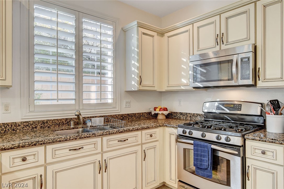 2455 Cordoba Bluff Court