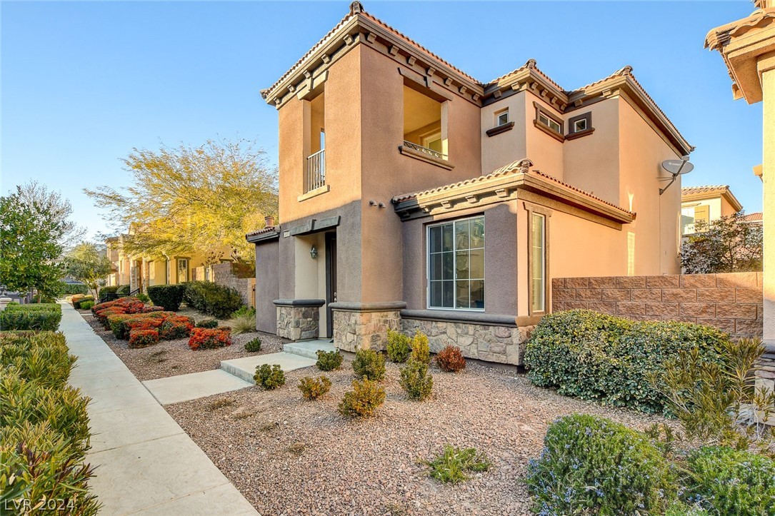 2455 Cordoba Bluff Court