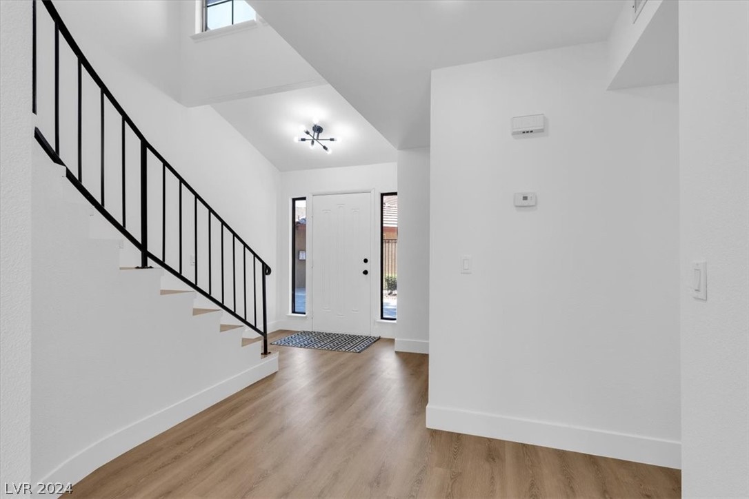 2388 Pickwick Drive 0