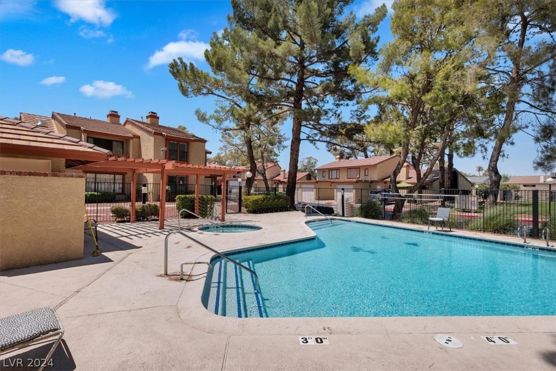 2388 Pickwick Drive 0