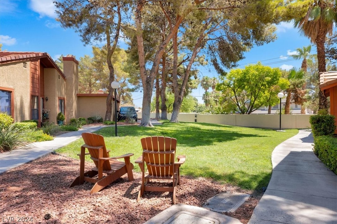 2388 Pickwick Drive 0