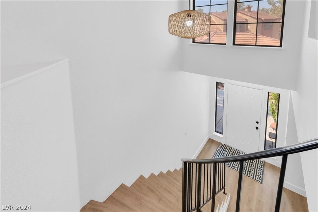 2388 Pickwick Drive 0