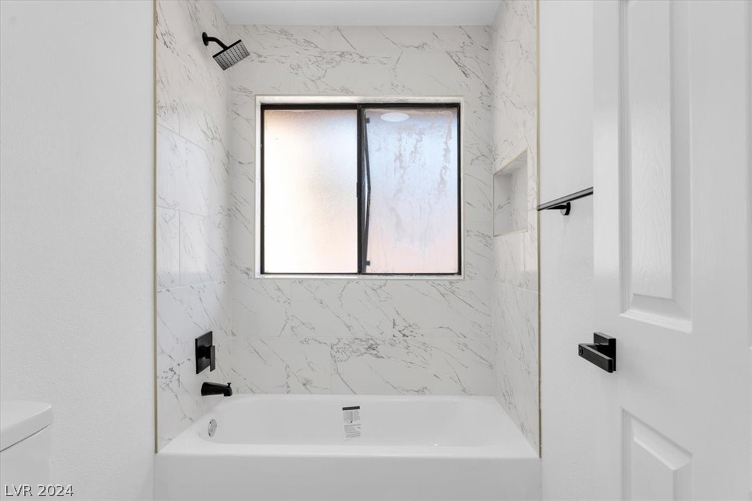 2388 Pickwick Drive 0