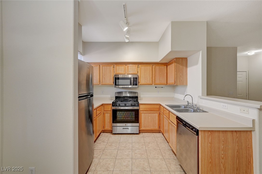 9050 West Warm Springs Road 1147