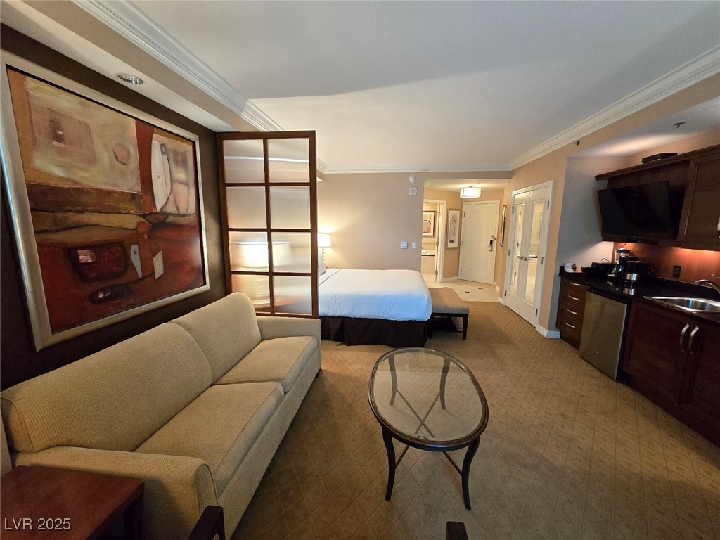 135 East Harmon Avenue 2203