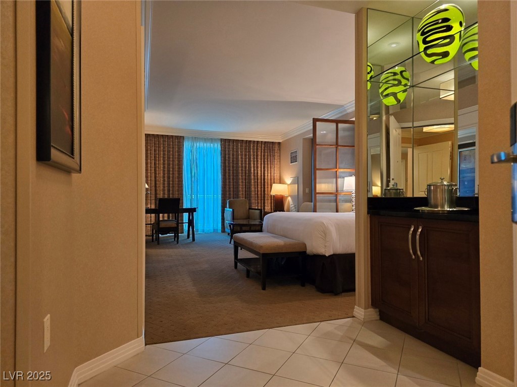 135 East Harmon Avenue 2203