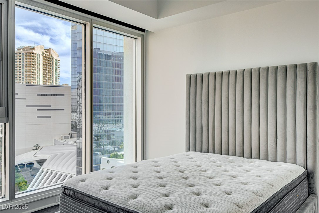 2700 South Las Vegas Boulevard 1305