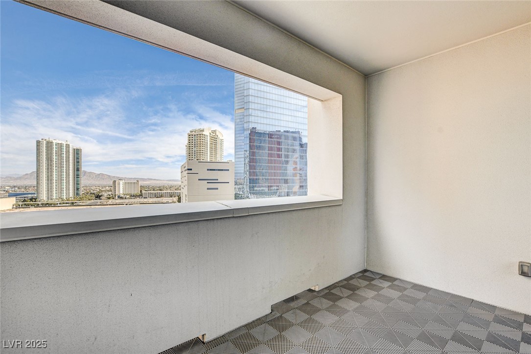 2700 South Las Vegas Boulevard 1305