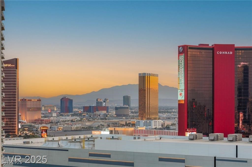 2777 Paradise Road 2801