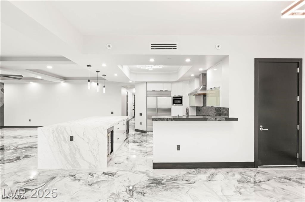 2777 Paradise Road 2801