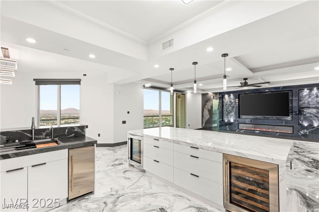 2777 Paradise Road 2801