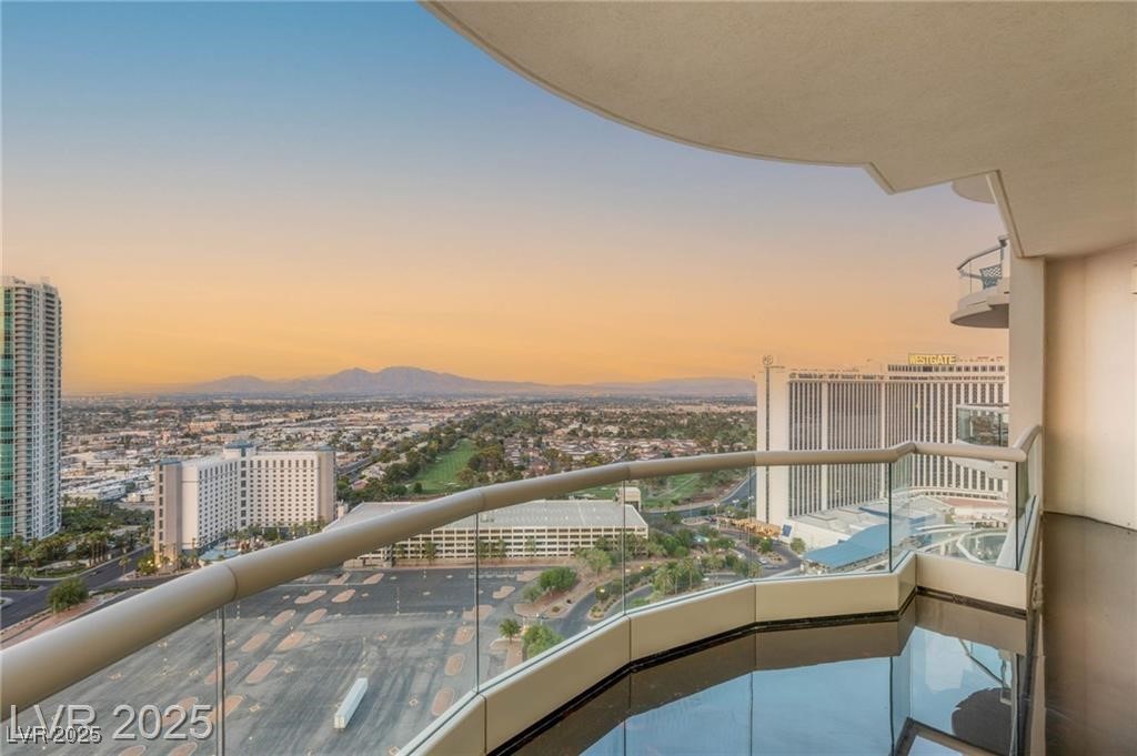 2777 Paradise Road 2801