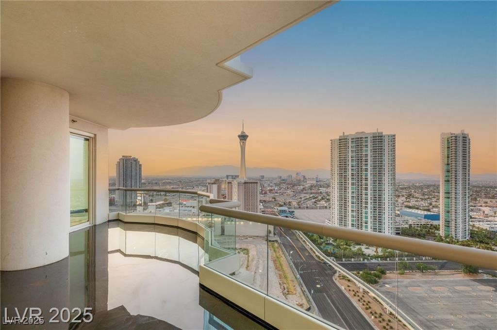 2777 Paradise Road 2801