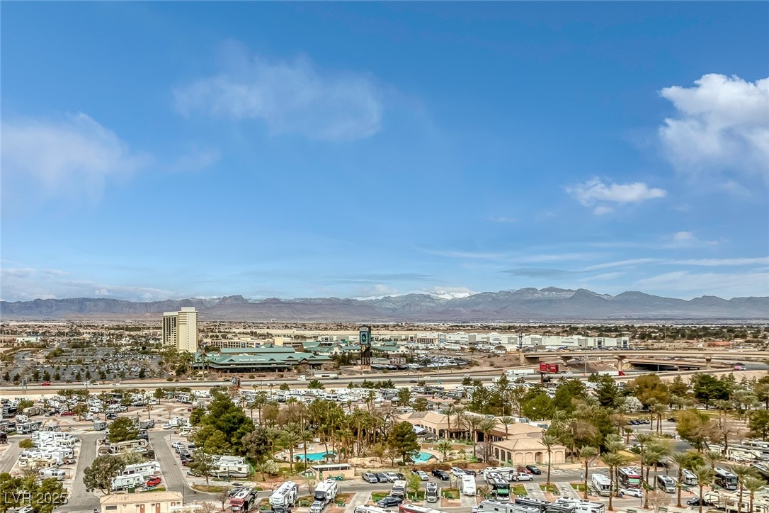 8255 Las Vegas Boulevard 1318