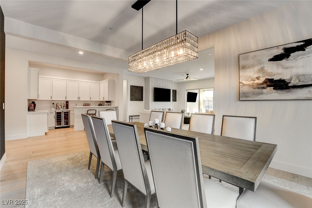 2667 Canvas Sky Street