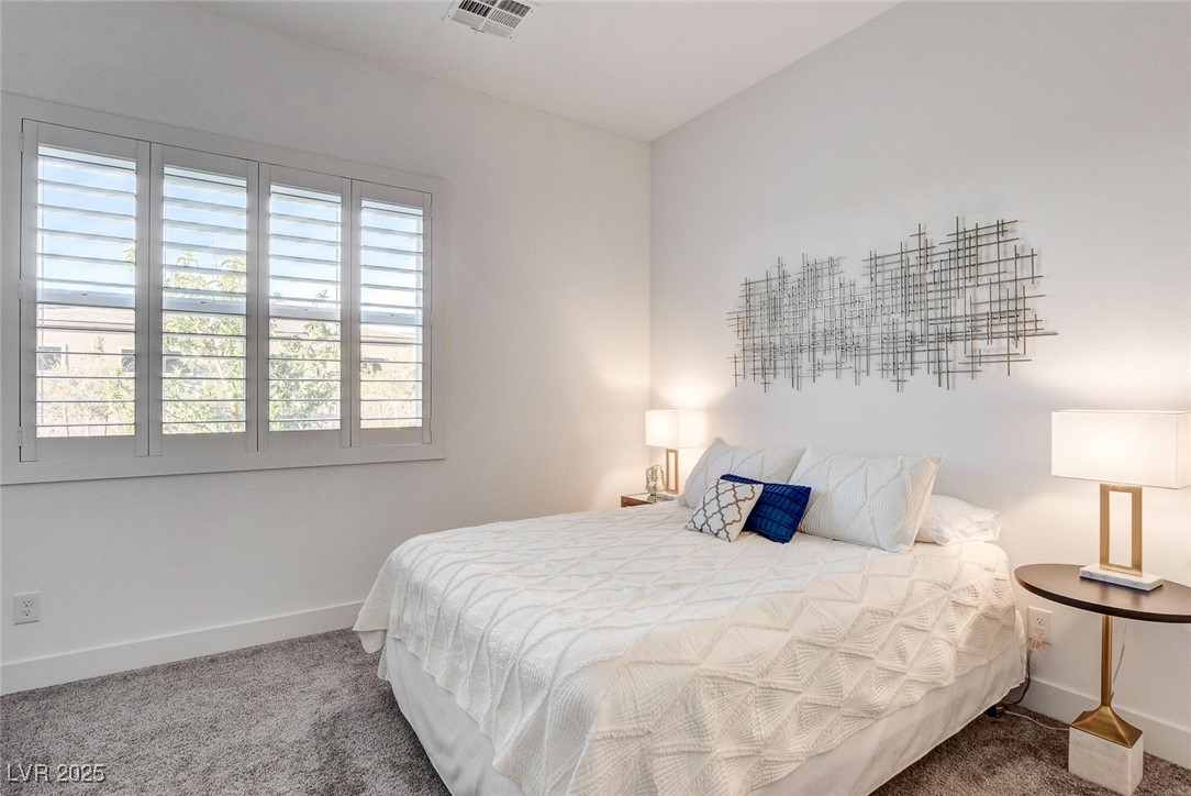 2667 Canvas Sky Street