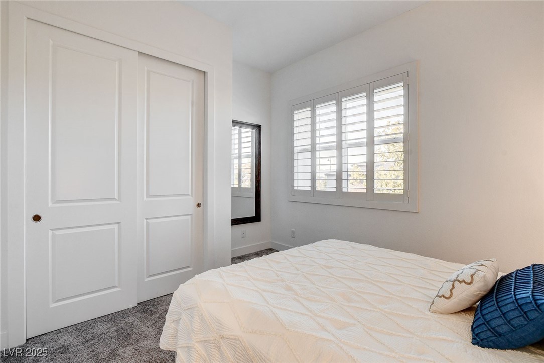 2667 Canvas Sky Street