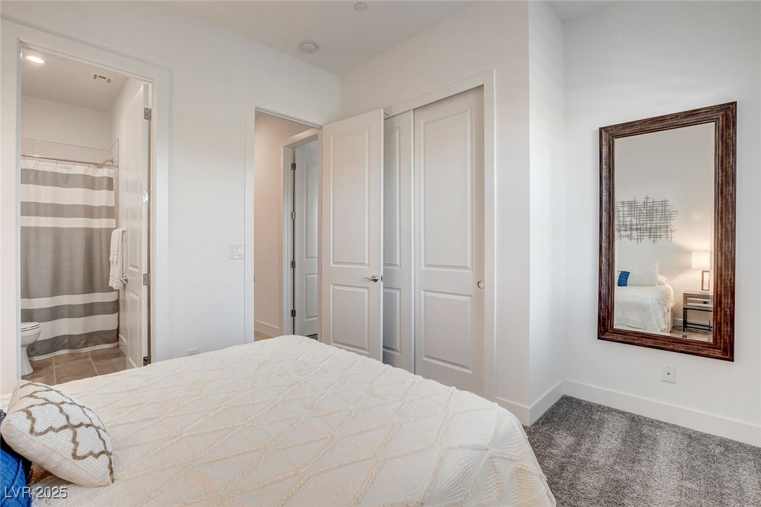 2667 Canvas Sky Street