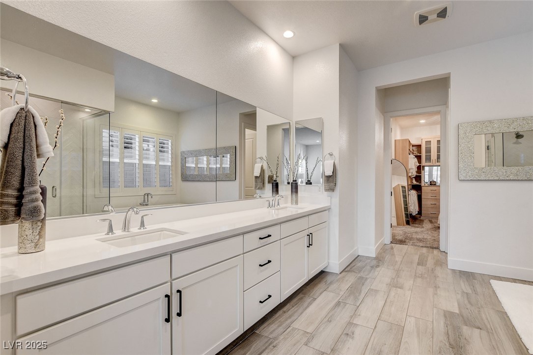 2667 Canvas Sky Street