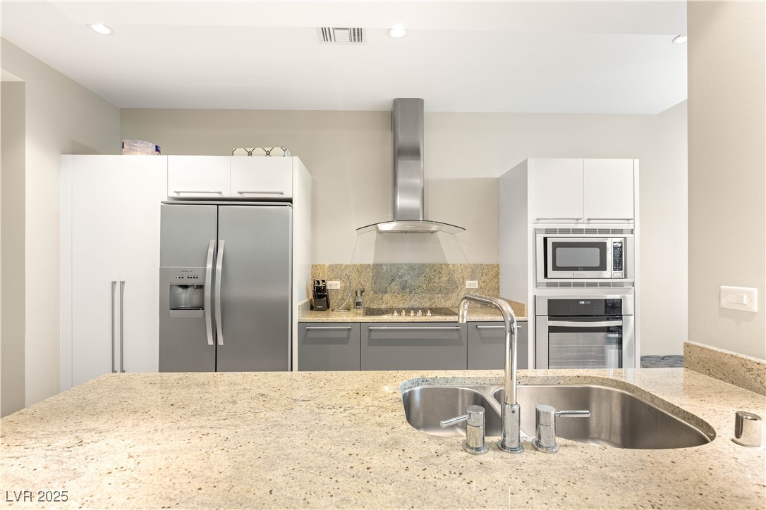 4471 Dean Martin Drive 1907