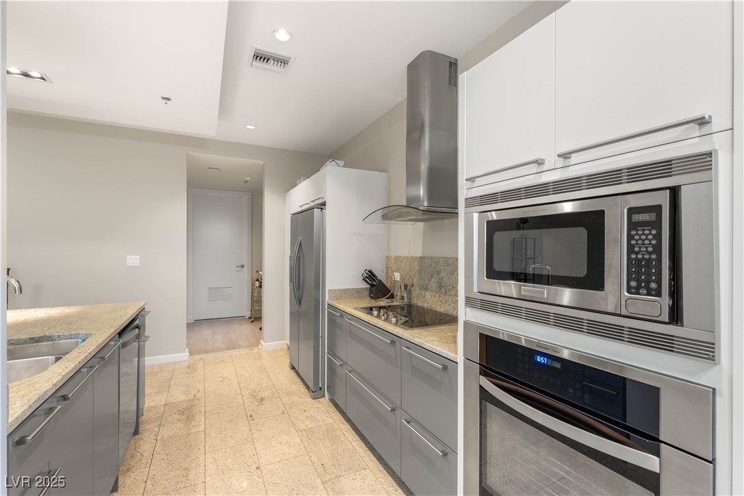 4471 Dean Martin Drive 1907