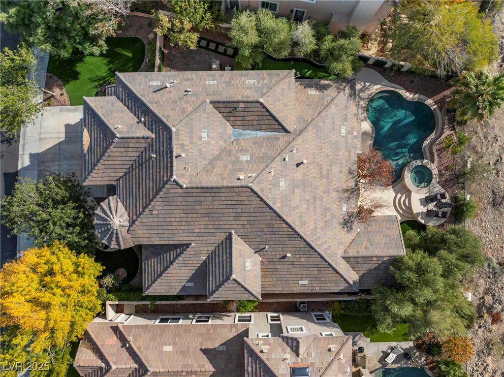 9521 Queen Charlotte Drive