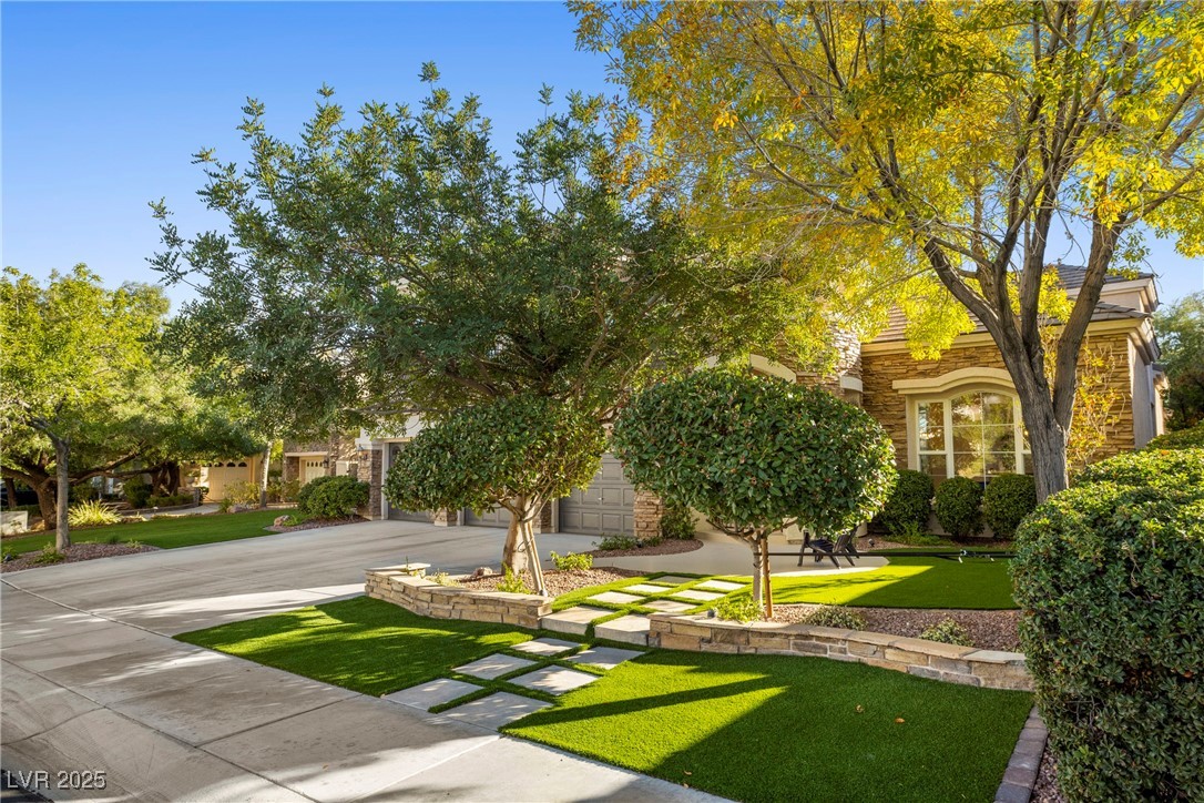 9521 Queen Charlotte Drive