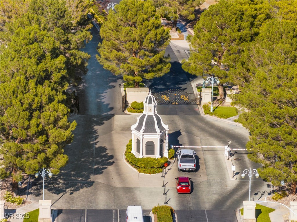 9521 Queen Charlotte Drive