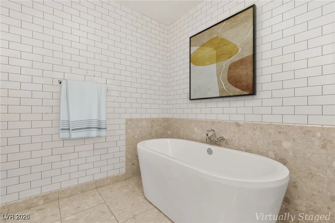 4525 Dean Martin Drive 1906