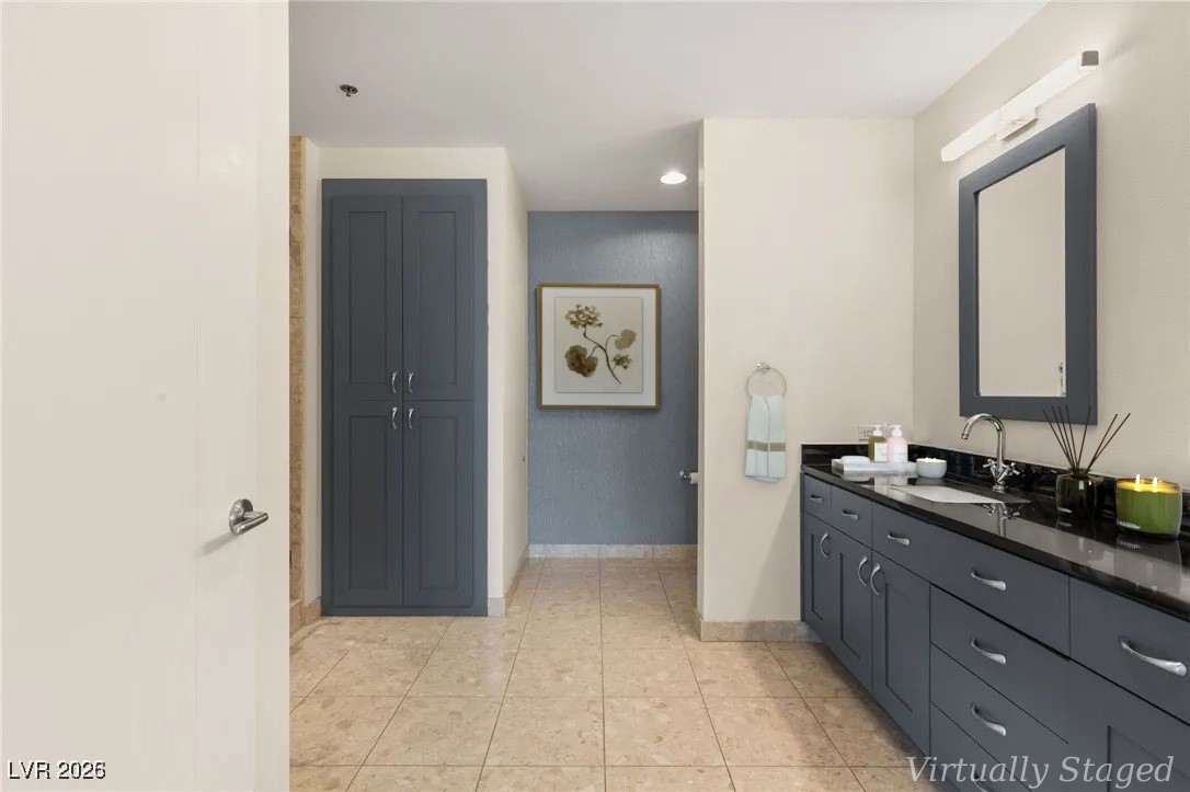 4525 Dean Martin Drive 1906
