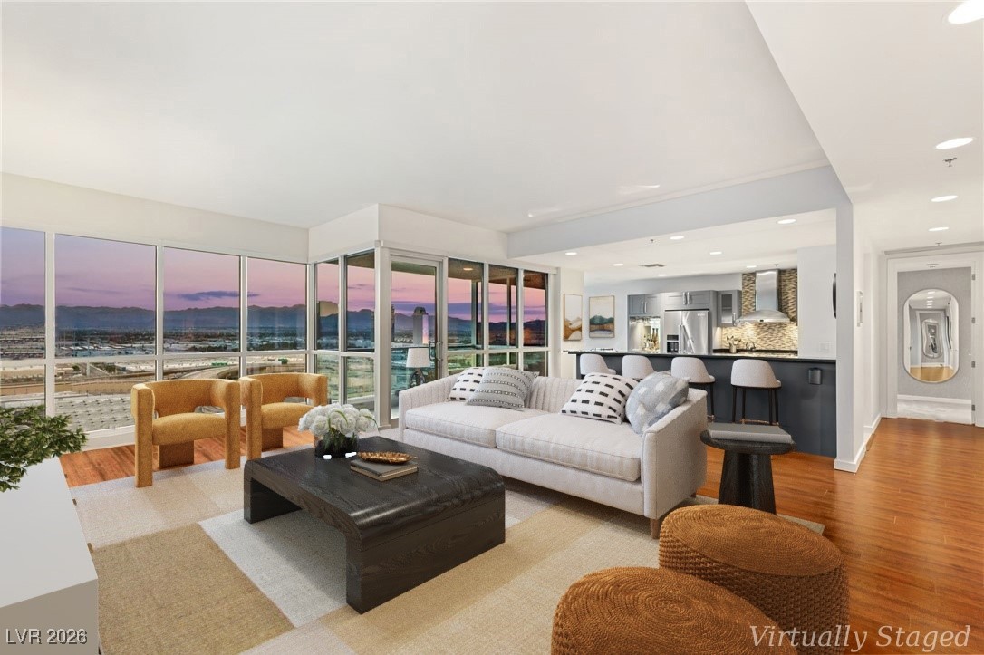 4525 Dean Martin Drive 1906