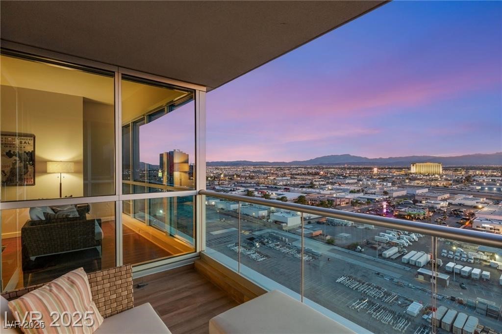 4525 Dean Martin Drive 1906