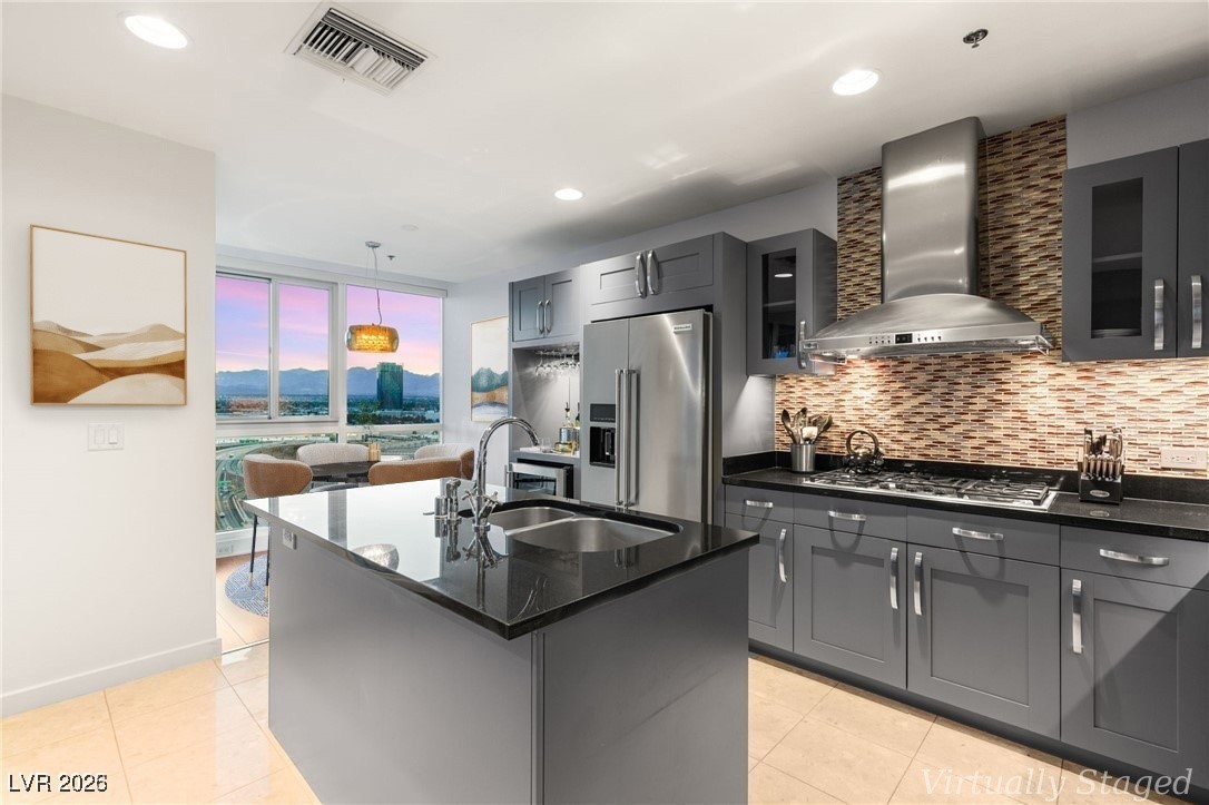 4525 Dean Martin Drive 1906