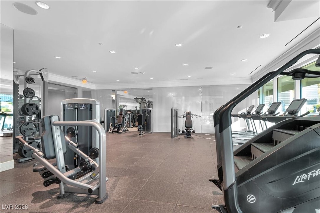 2000 North Fashion Show Drive 5326