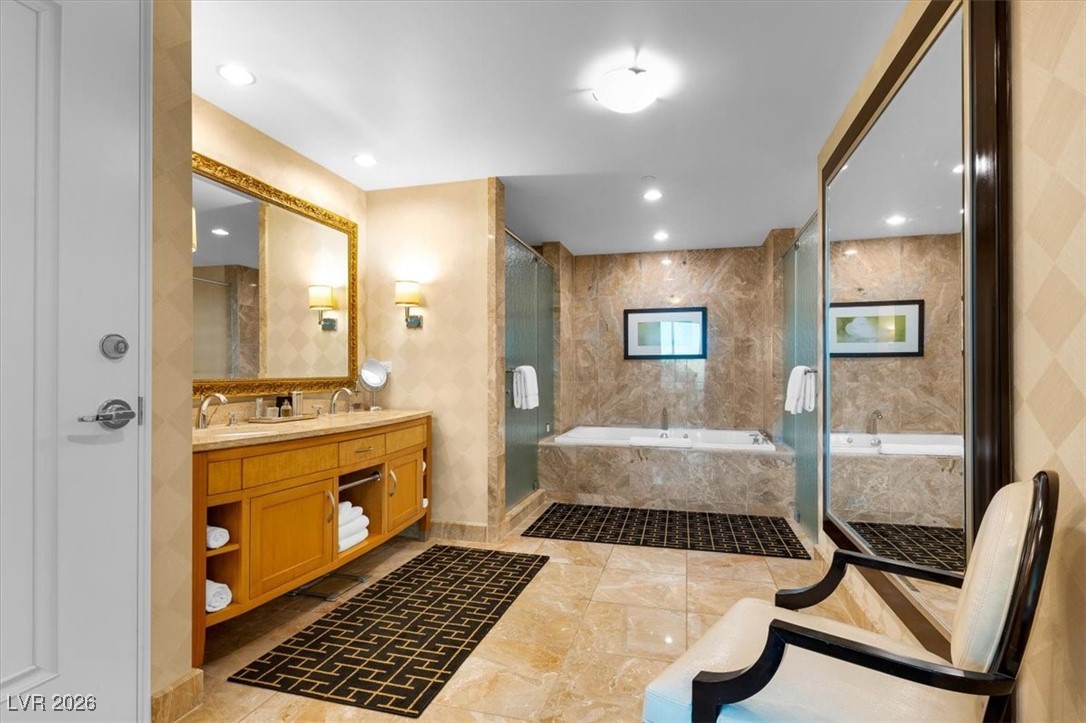 2000 North Fashion Show Drive 5326