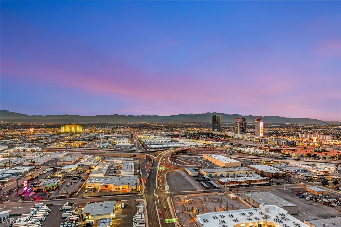 4525 Dean Martin Drive 3000