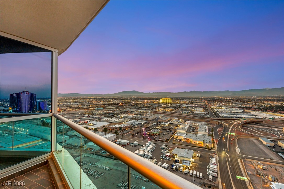 4525 Dean Martin Drive 3000