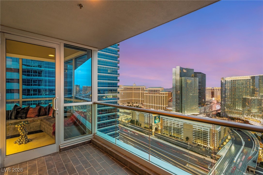 4525 Dean Martin Drive 3000