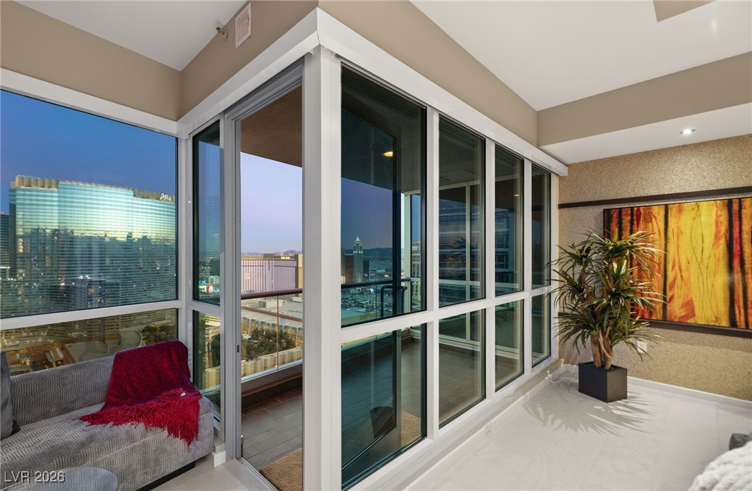 4525 Dean Martin Drive 3000