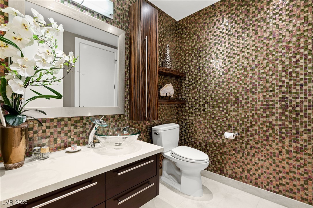 4525 Dean Martin Drive 3000