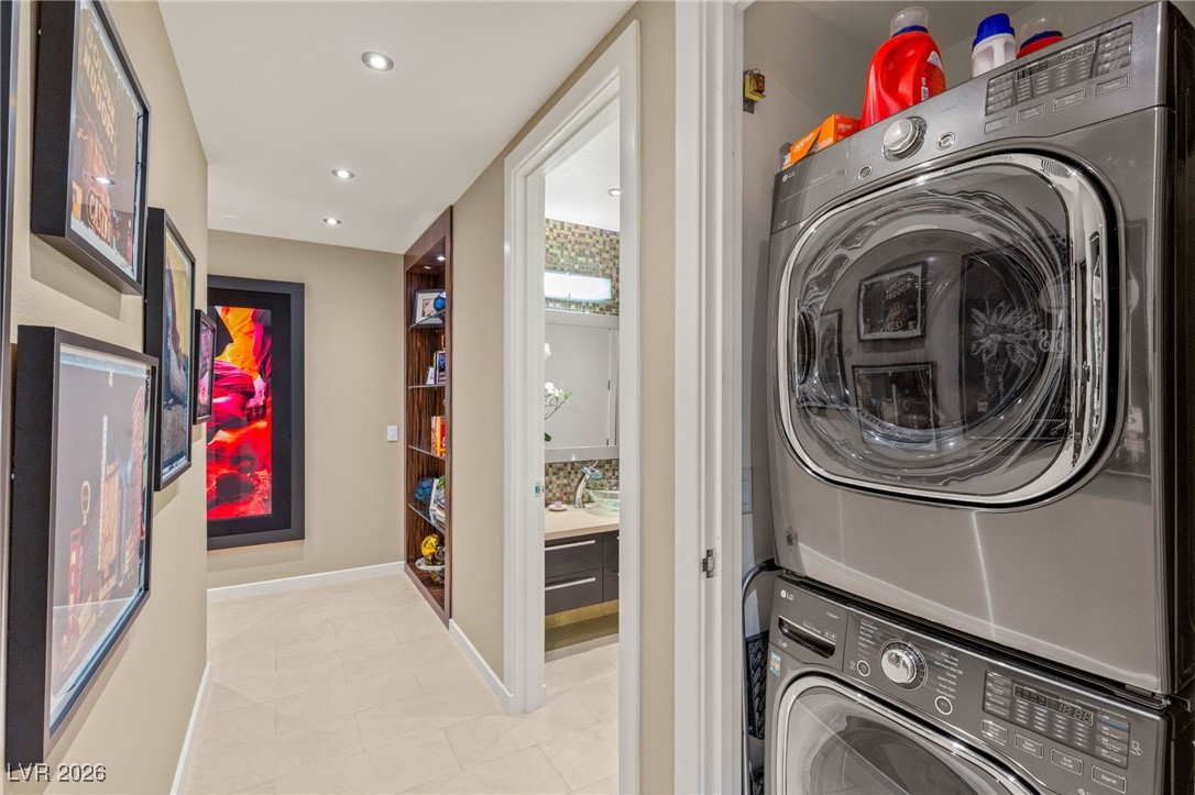 4525 Dean Martin Drive 3000