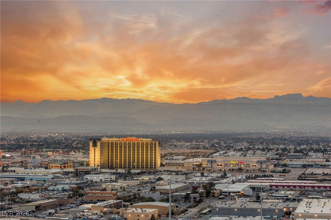 4525 Dean Martin Drive 3000