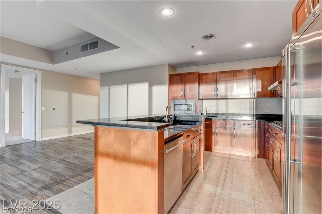 4575 Dean Martin Drive 1209