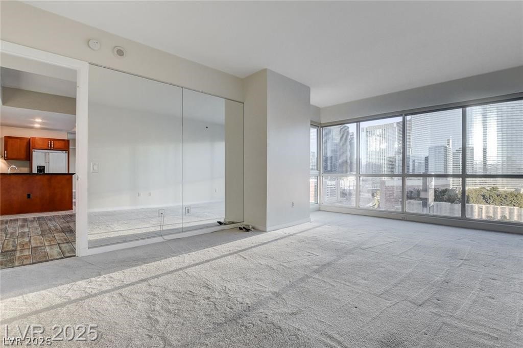 4575 Dean Martin Drive 1209