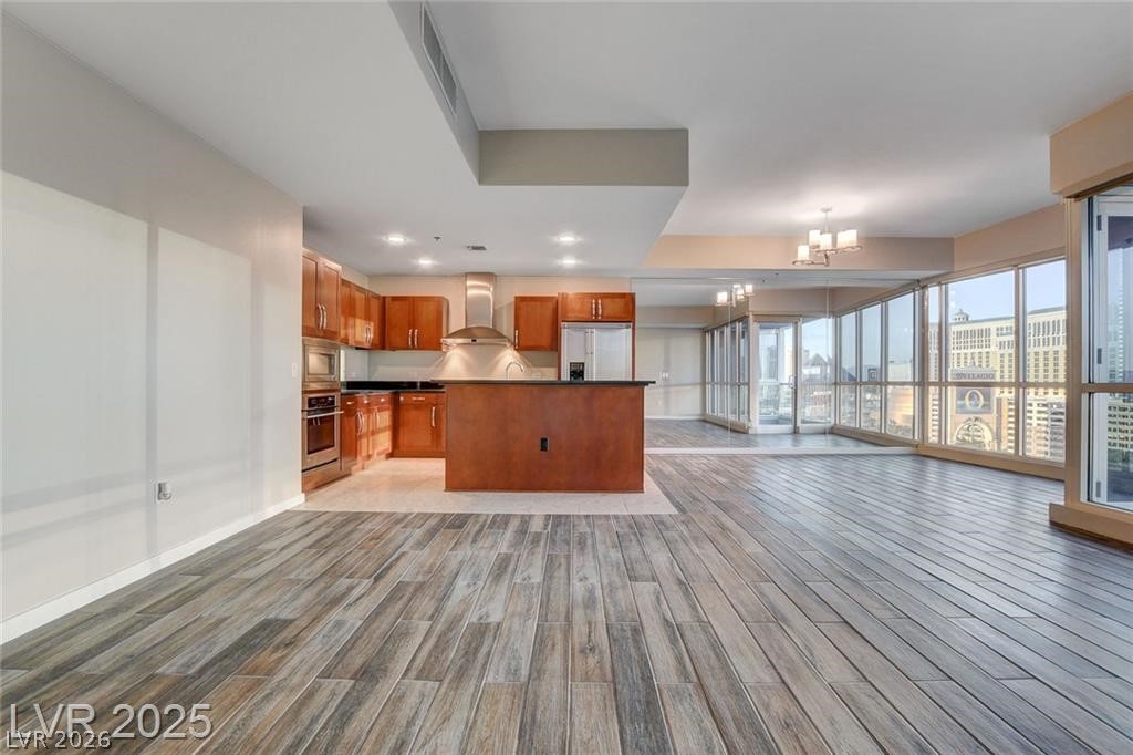 4575 Dean Martin Drive 1209
